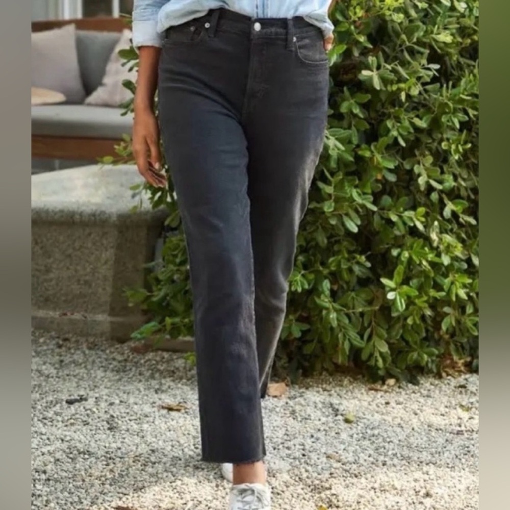 Frank & Eileen Straight Leg Monaghan Jeans in Black 1995 Wash